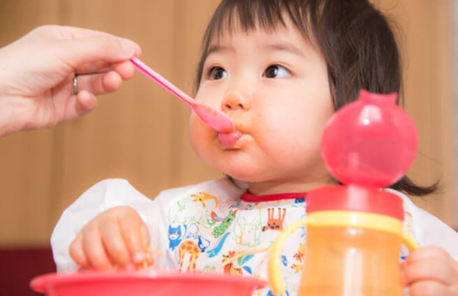 昼食 イメージ